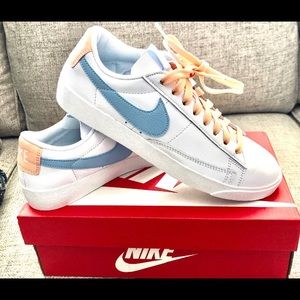 Wmns Blazer Low LE 'Psychic Blue'